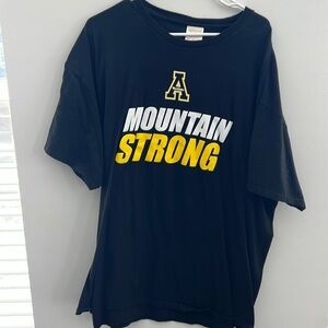 XXL Mountain Strong Shirt